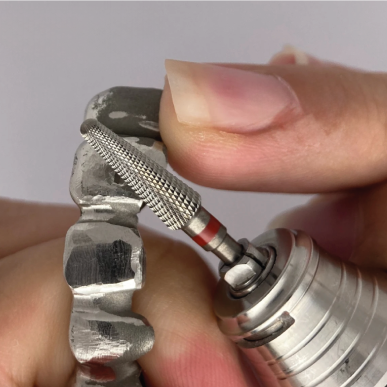 fraise en carbure de tungstène (cross cute fine) L:13mm  D: 4,5mm