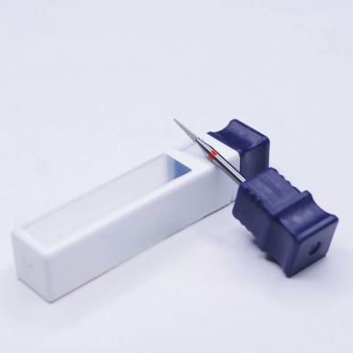 fraise en carbure de tungstène, cross cut fine L:8mm et diam: 1,6